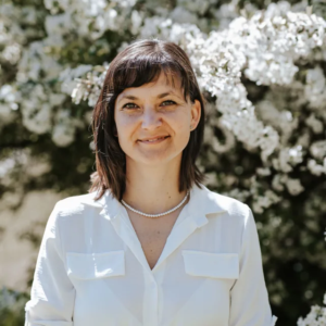 Boglarka Jacso, Head of Customer Care at suitecorner.