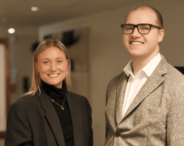 Medarbetare från SuiteCorner och Klara Consulting i samband med nytt samarbete inom NetSuite och ekonomiprocesser.